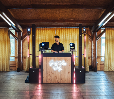 DJ SOA - Agence SOA aux commandes de l’animation mariage au Domaine de Fillières